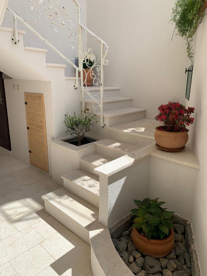 Karmelita'S Place -Studio Šibenik Esterno foto