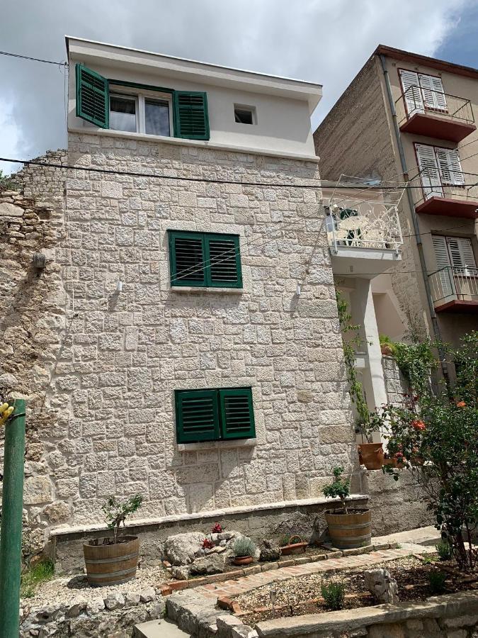 Karmelita'S Place -Studio Šibenik Esterno foto