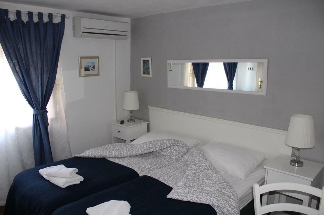 Karmelita'S Place -Studio Šibenik Esterno foto